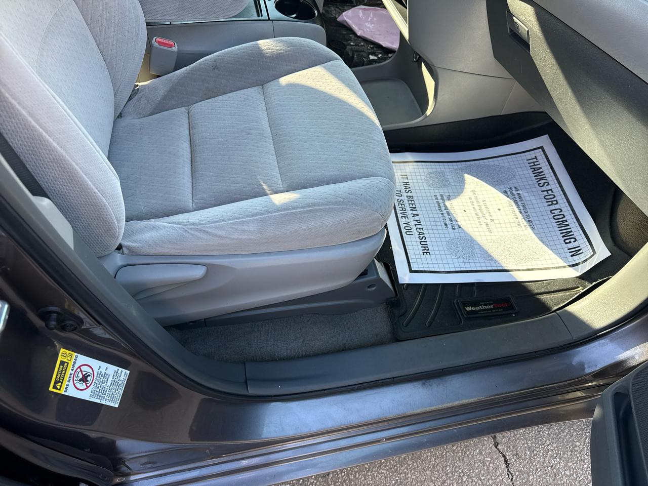 Toyota Sienna LE FWD 8-Passenger V6 2015