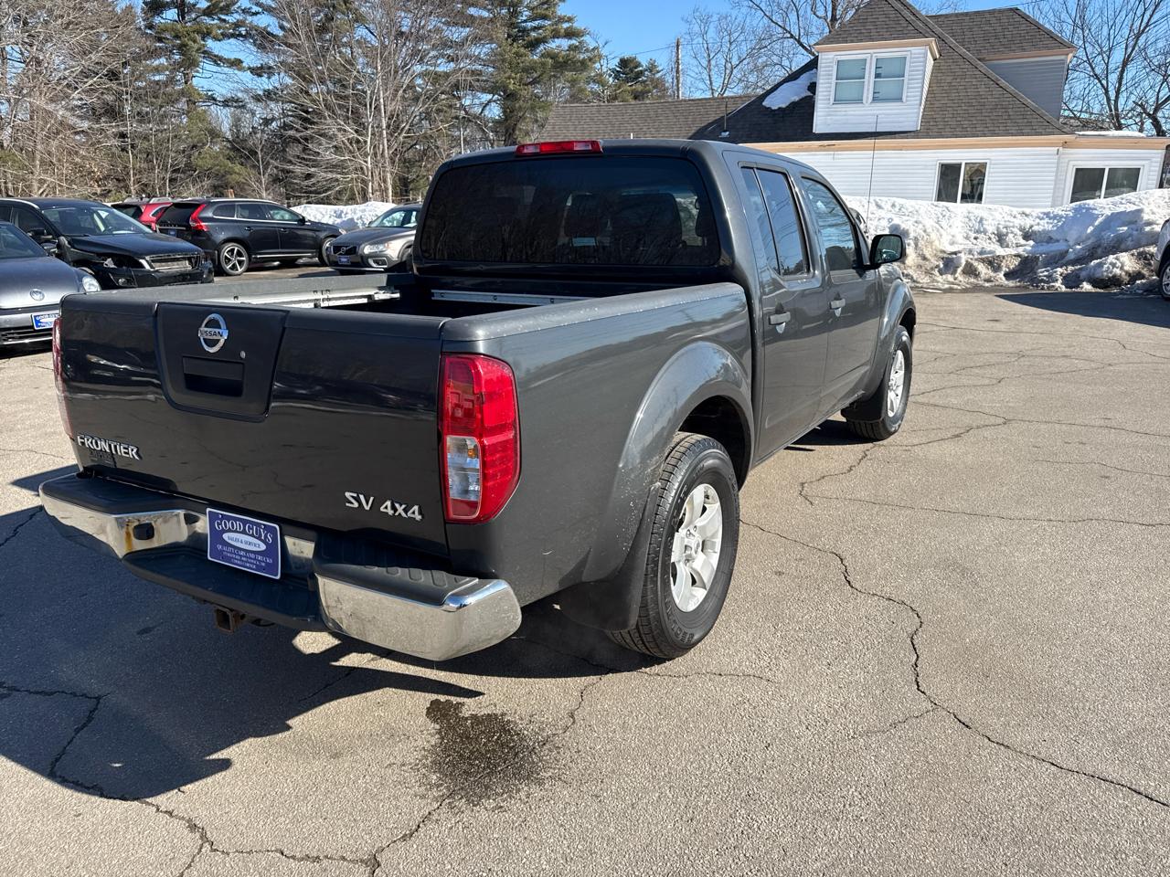 Nissan Frontier 2017.5 Crew Cab 4x4 SV V6 Manual 2011