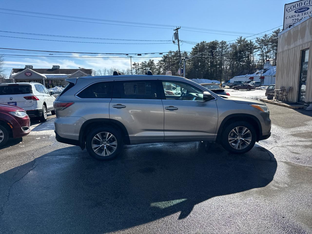 Toyota Highlander XLE AWD V6 2014