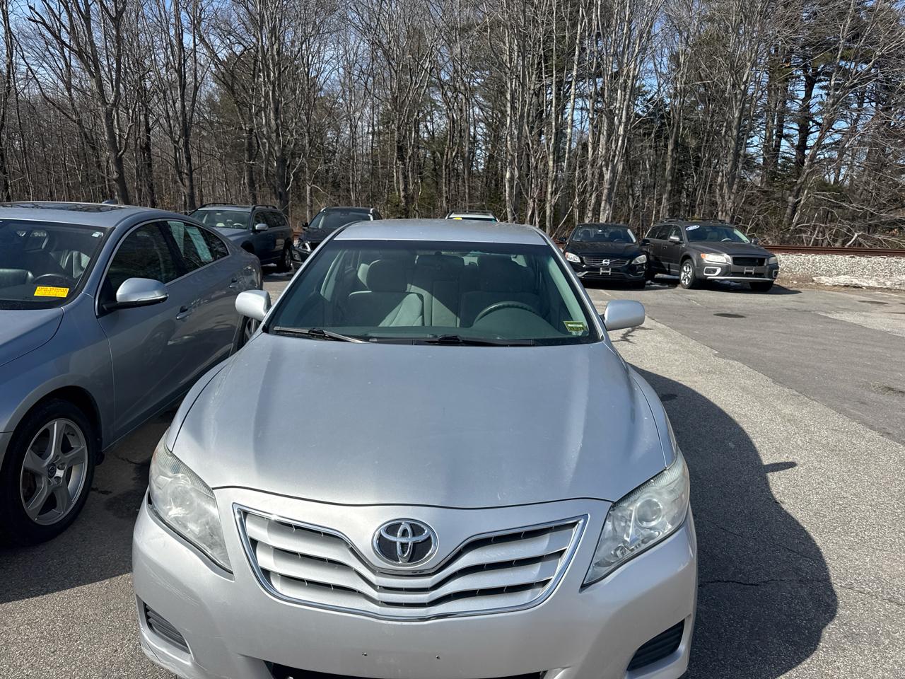 Toyota Camry Base 6-Spd AT 2011