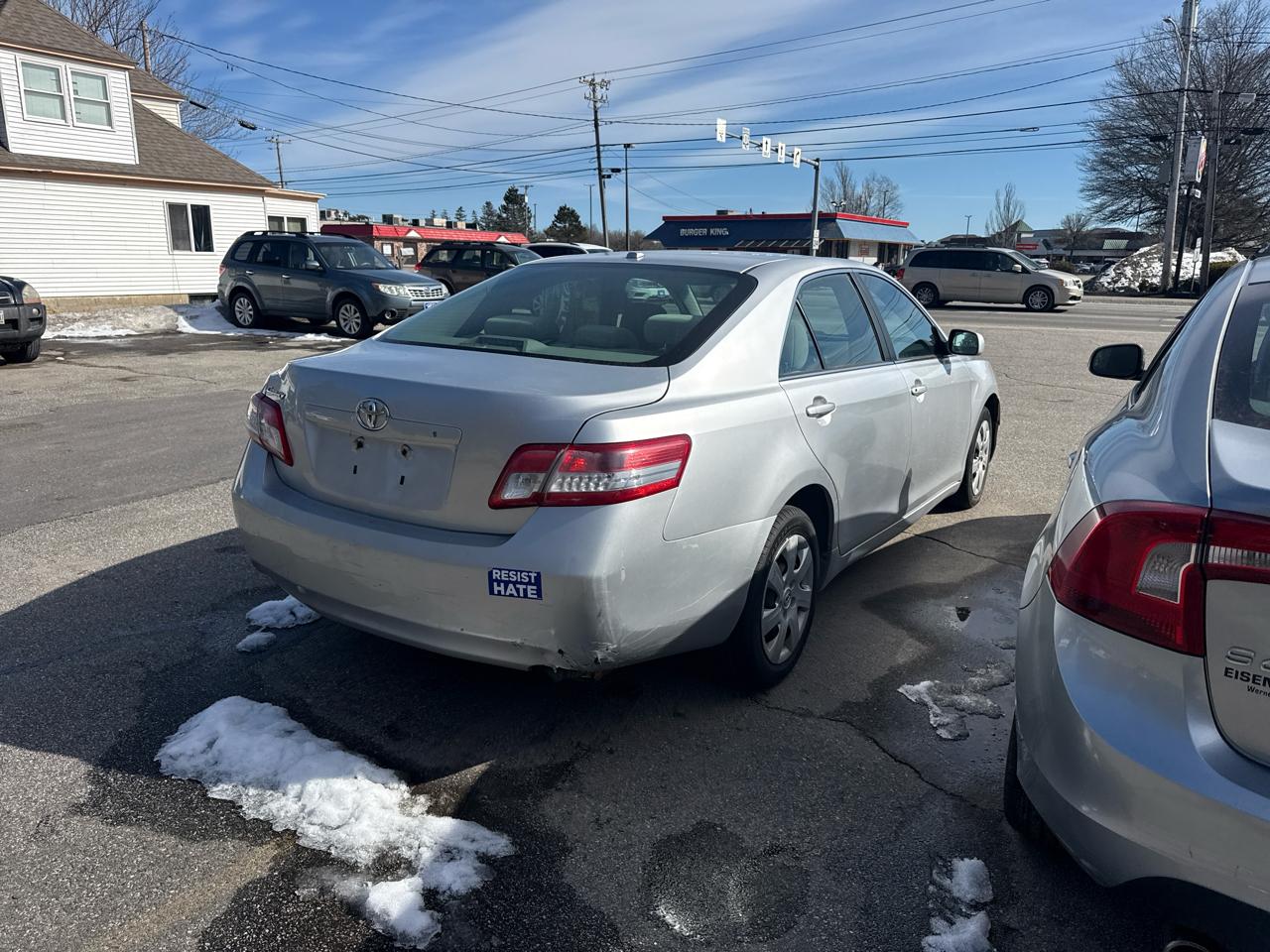 Toyota Camry Base 6-Spd AT 2011