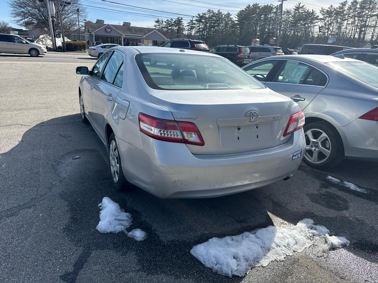 Toyota Camry Base 6-Spd AT 2011