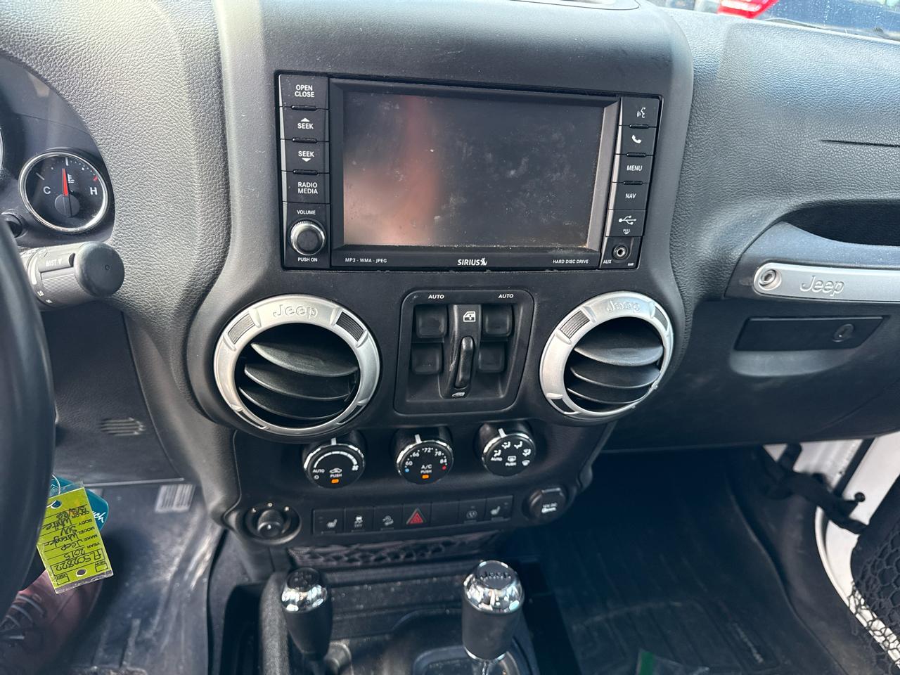 Jeep Wrangler Unlimited Sahara 4WD 2015