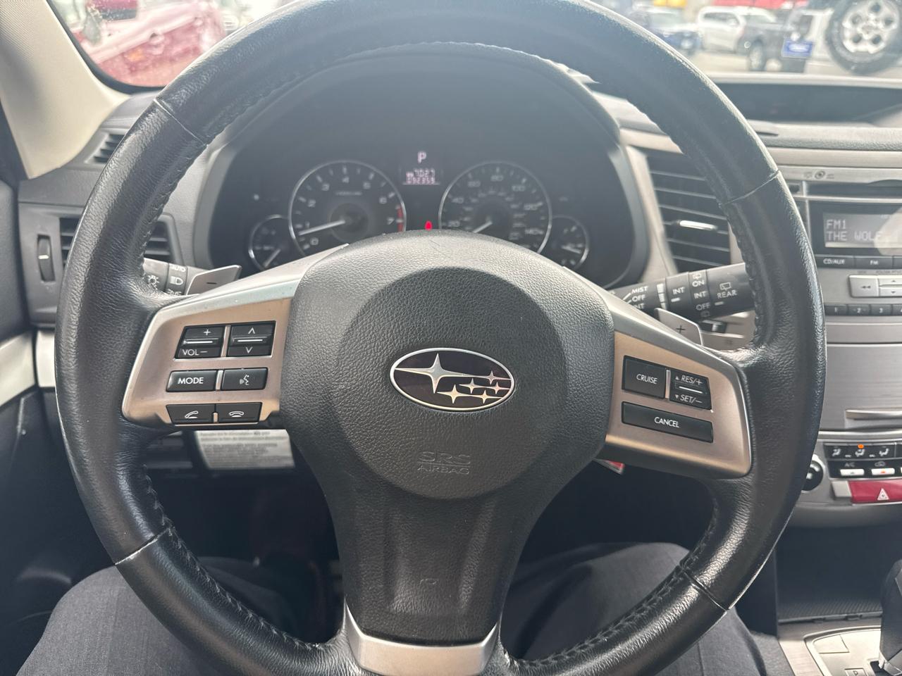Subaru Outback 2.5i Premium 2012