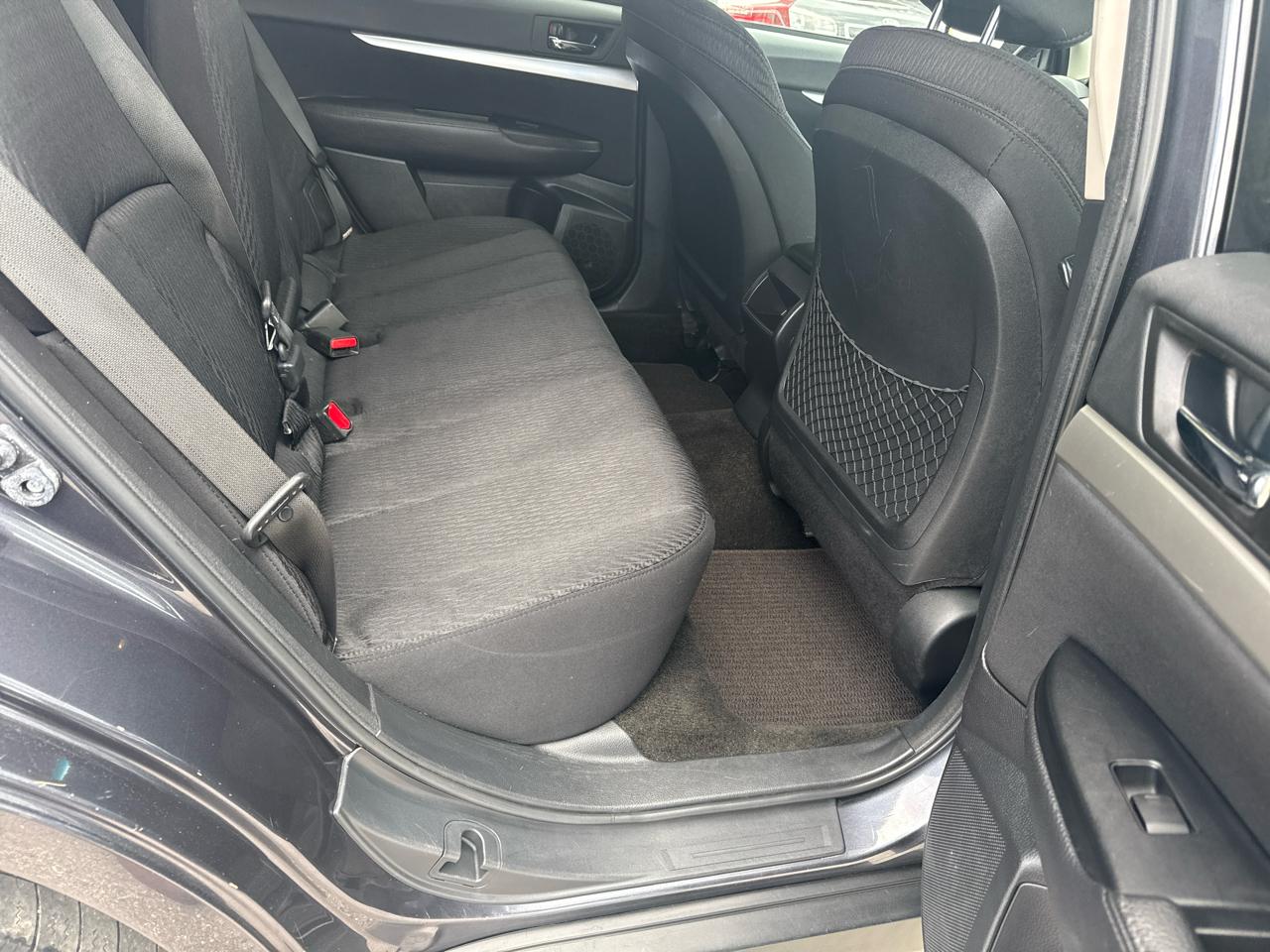 Subaru Outback 2.5i Premium 2012