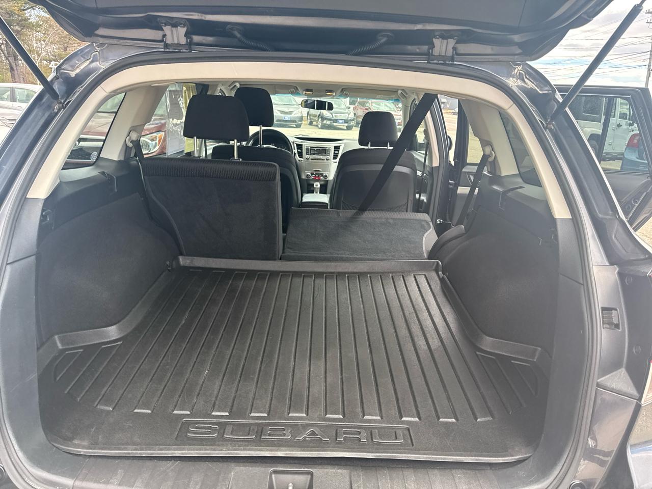 Subaru Outback 2.5i Premium 2012