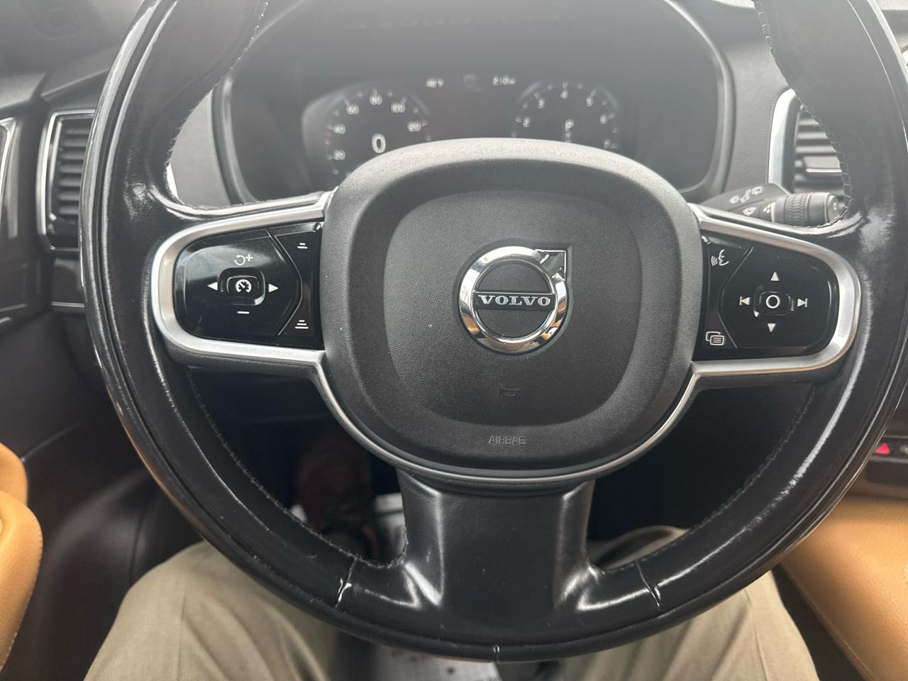 Volvo XC90 T6 Momentum AWD 2018