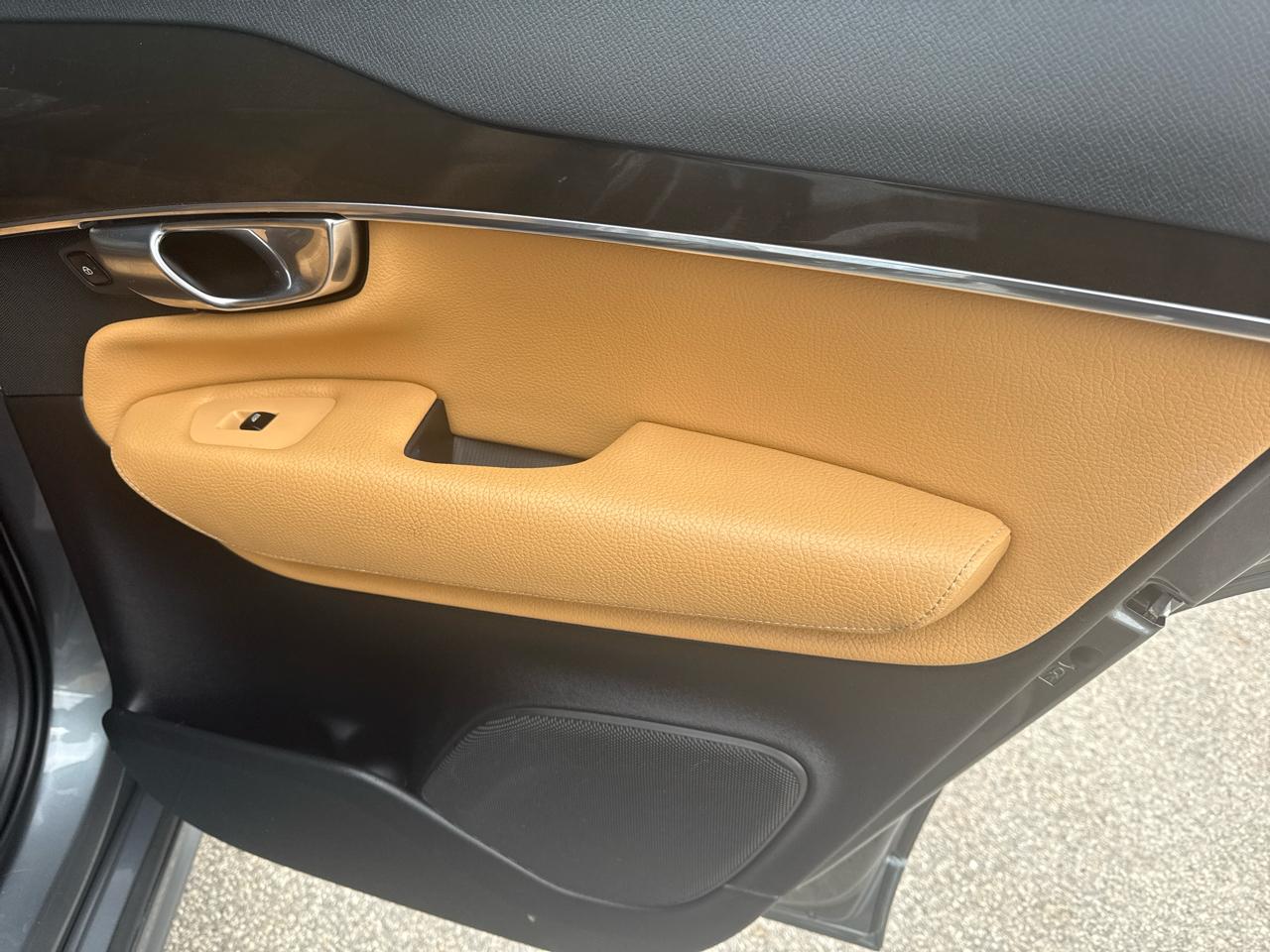 Volvo XC90 T6 Momentum AWD 2018