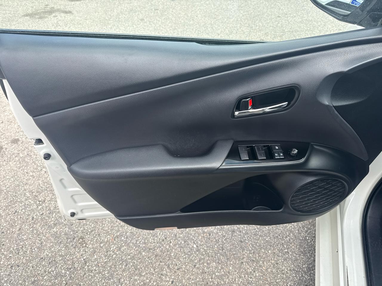 Toyota Prius Prime LE 2020