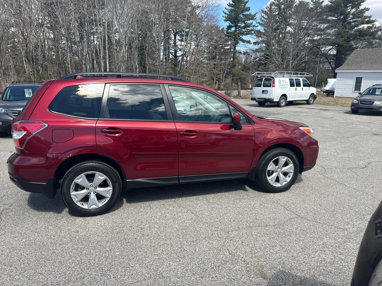 Subaru Forester 2.5i Premium PZEV CVT 2016