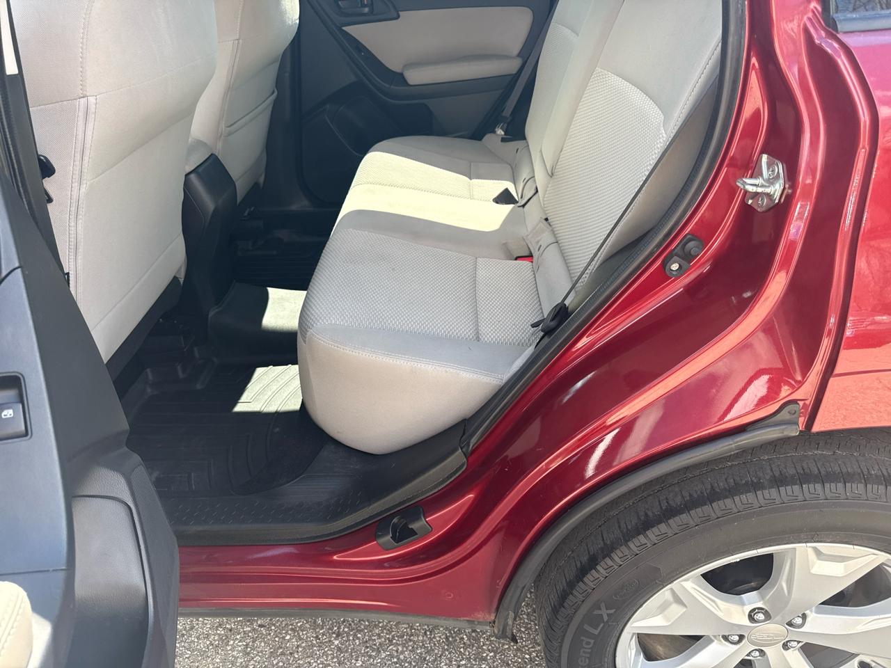 Subaru Forester 2.5i Premium PZEV CVT 2016