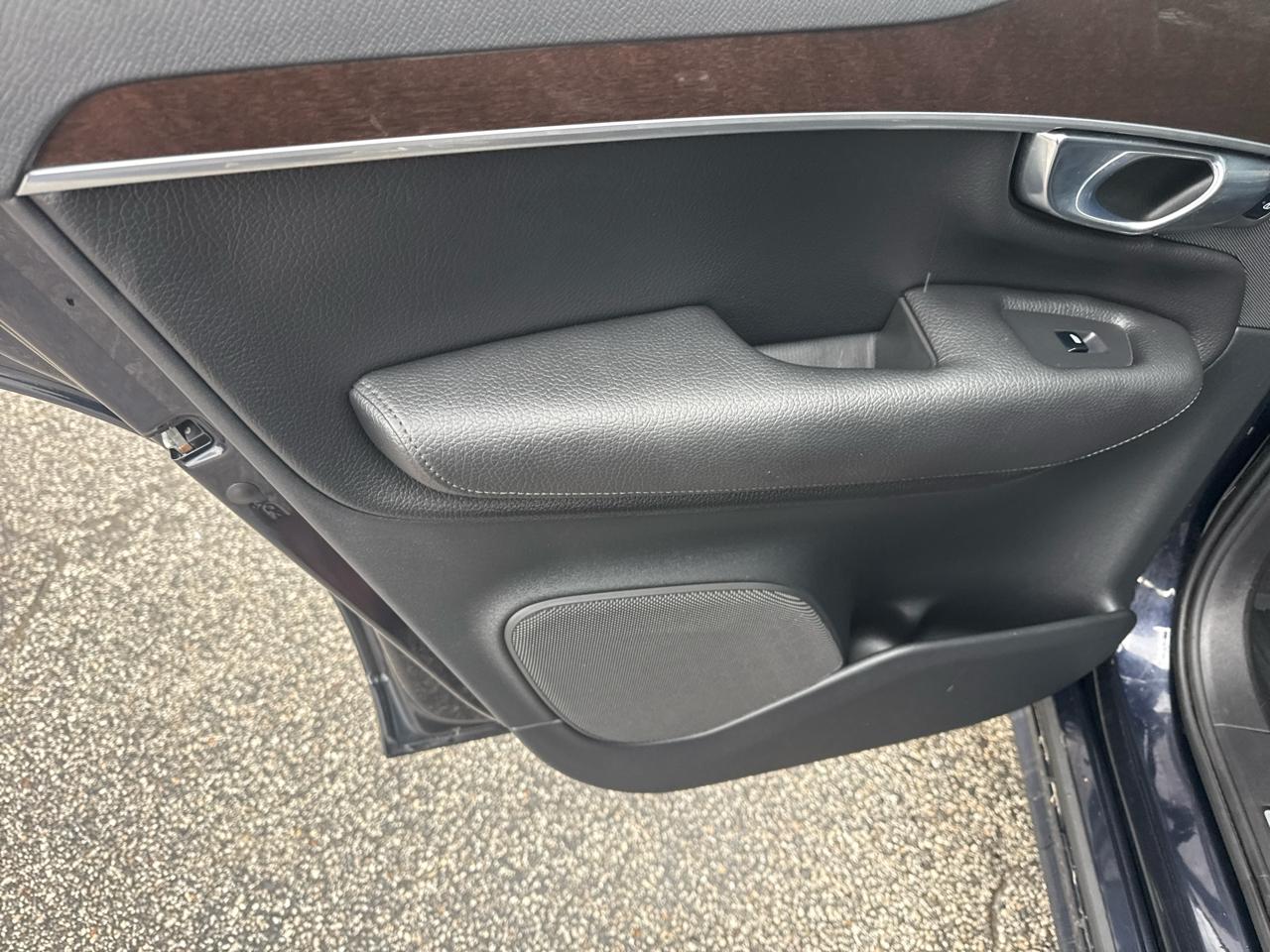 Volvo XC90 T6 Momentum AWD 2019
