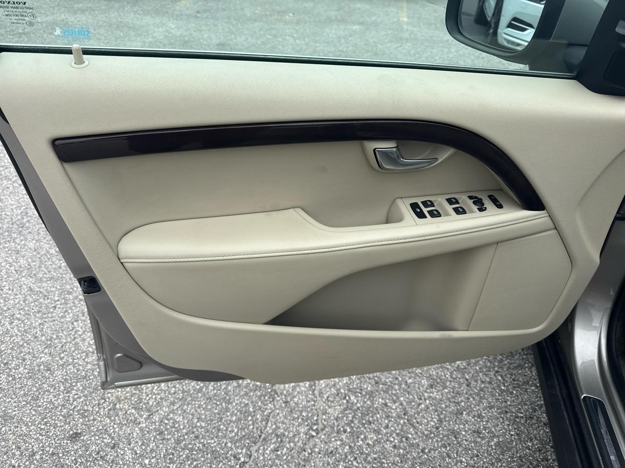 Volvo XC70 3.2 Premier 2012
