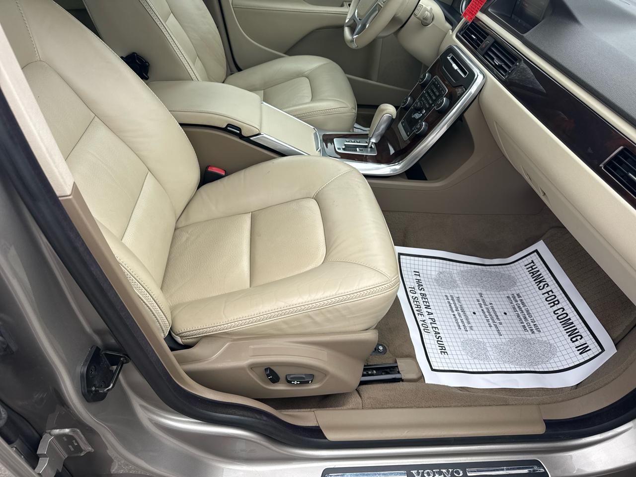Volvo XC70 3.2 Premier 2012