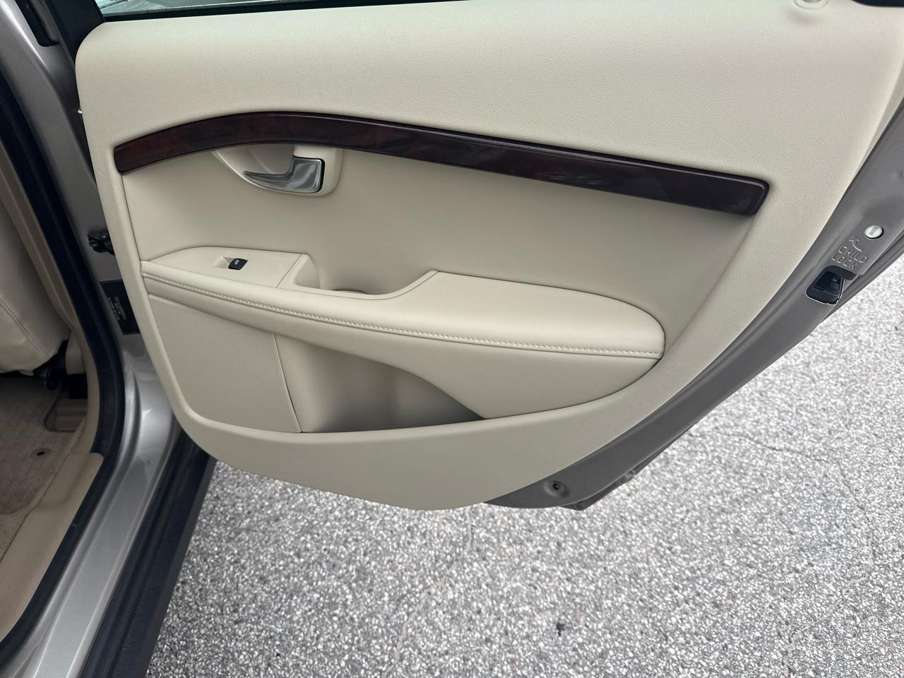 Volvo XC70 3.2 Premier 2012