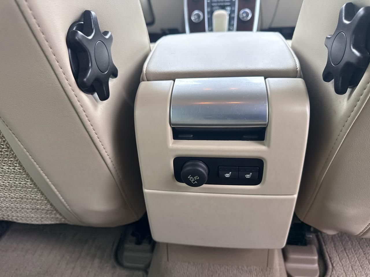 Volvo XC70 3.2 Premier 2012