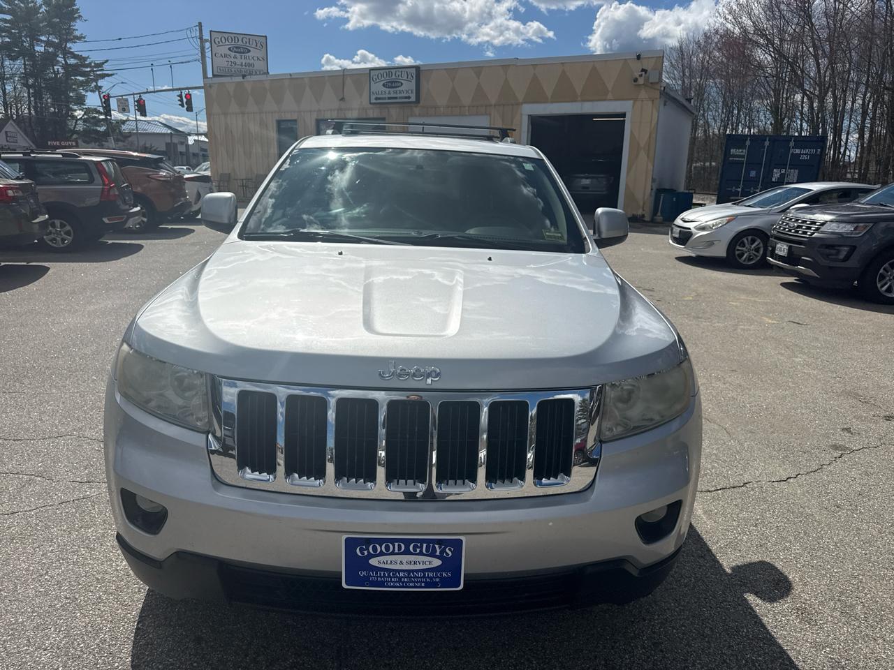 Jeep Grand Cherokee Laredo 4WD 2011