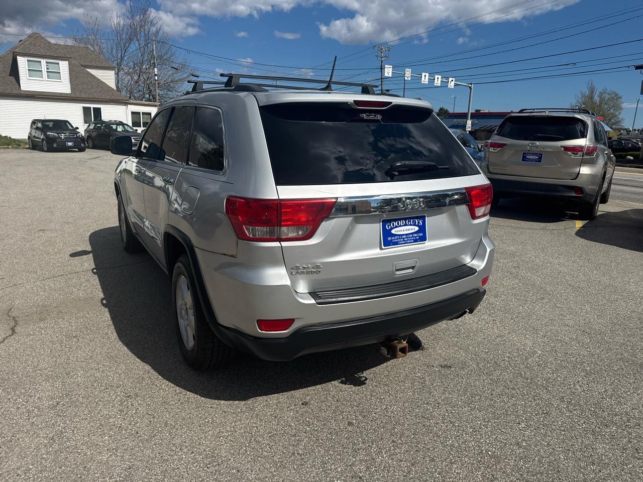 Jeep Grand Cherokee Laredo 4WD 2011