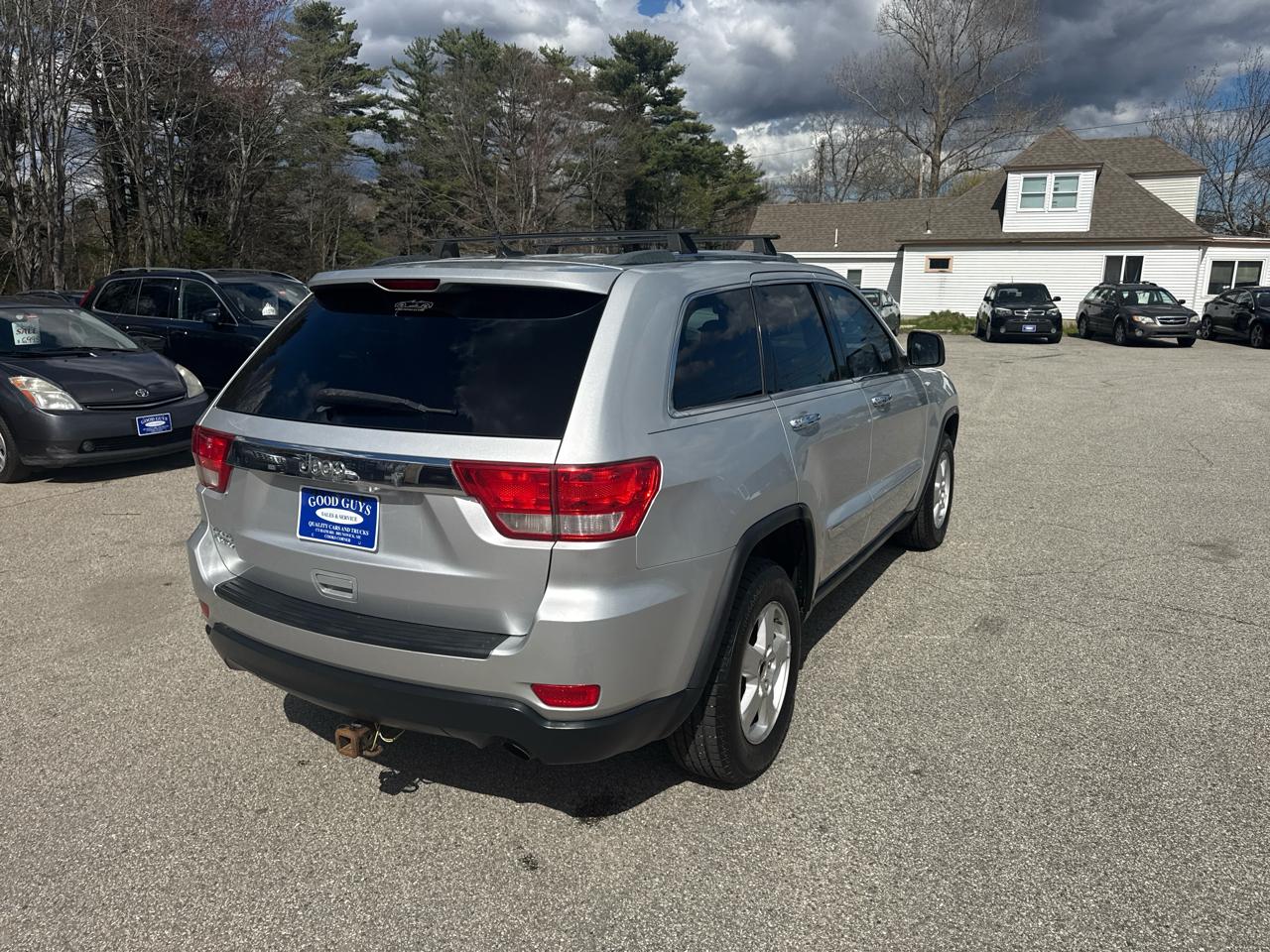 Jeep Grand Cherokee Laredo 4WD 2011