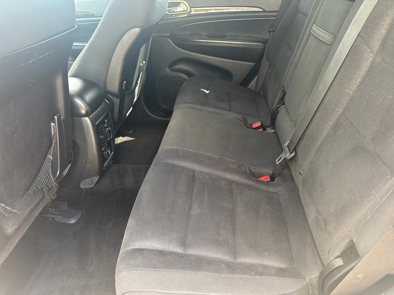 Jeep Grand Cherokee Laredo 4WD 2011