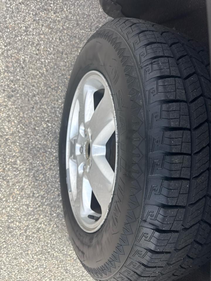 Jeep Grand Cherokee Laredo 4WD 2011