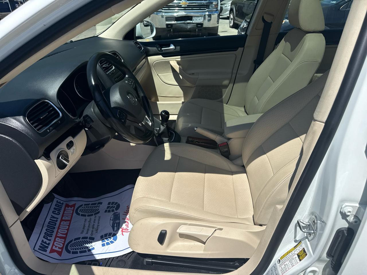 Volkswagen Jetta SportWagen 2.0L TDI 2014