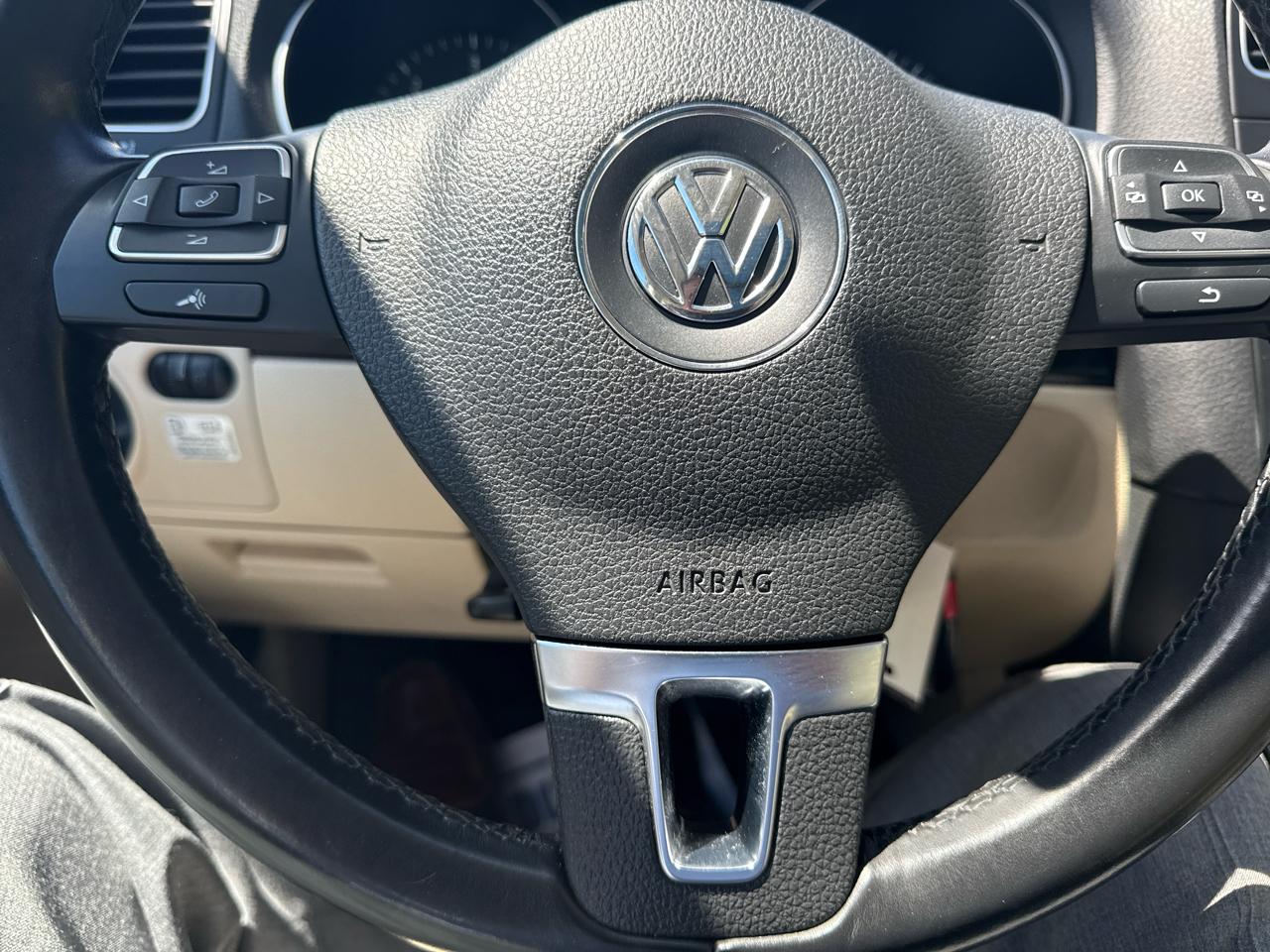 Volkswagen Jetta SportWagen 2.0L TDI 2014