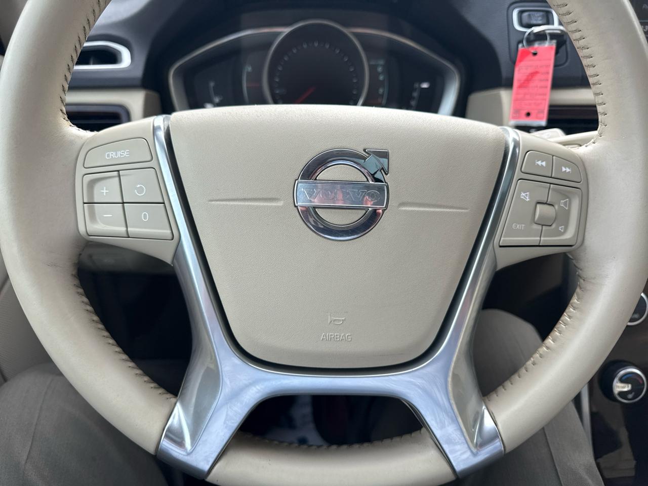 Volvo XC70 3.2 Premier+ 4WD 2015