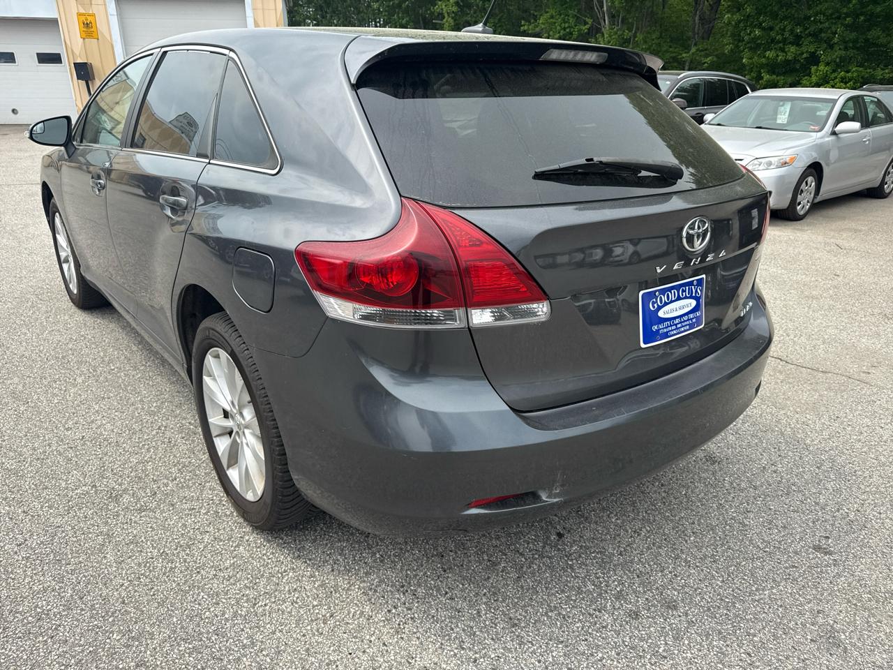 Toyota Venza LE I4 AWD 2013