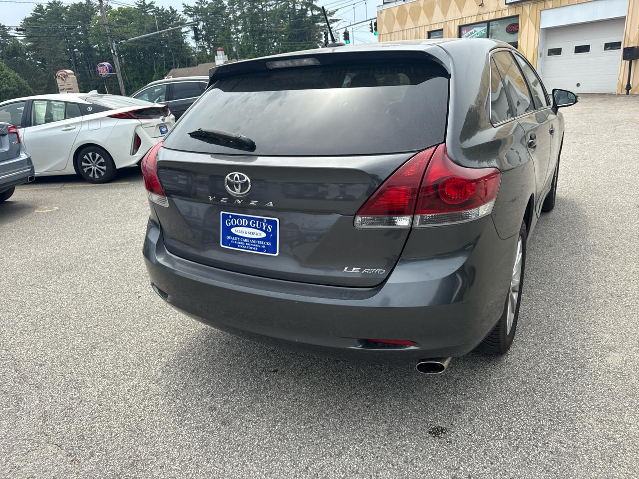 Toyota Venza LE I4 AWD 2013