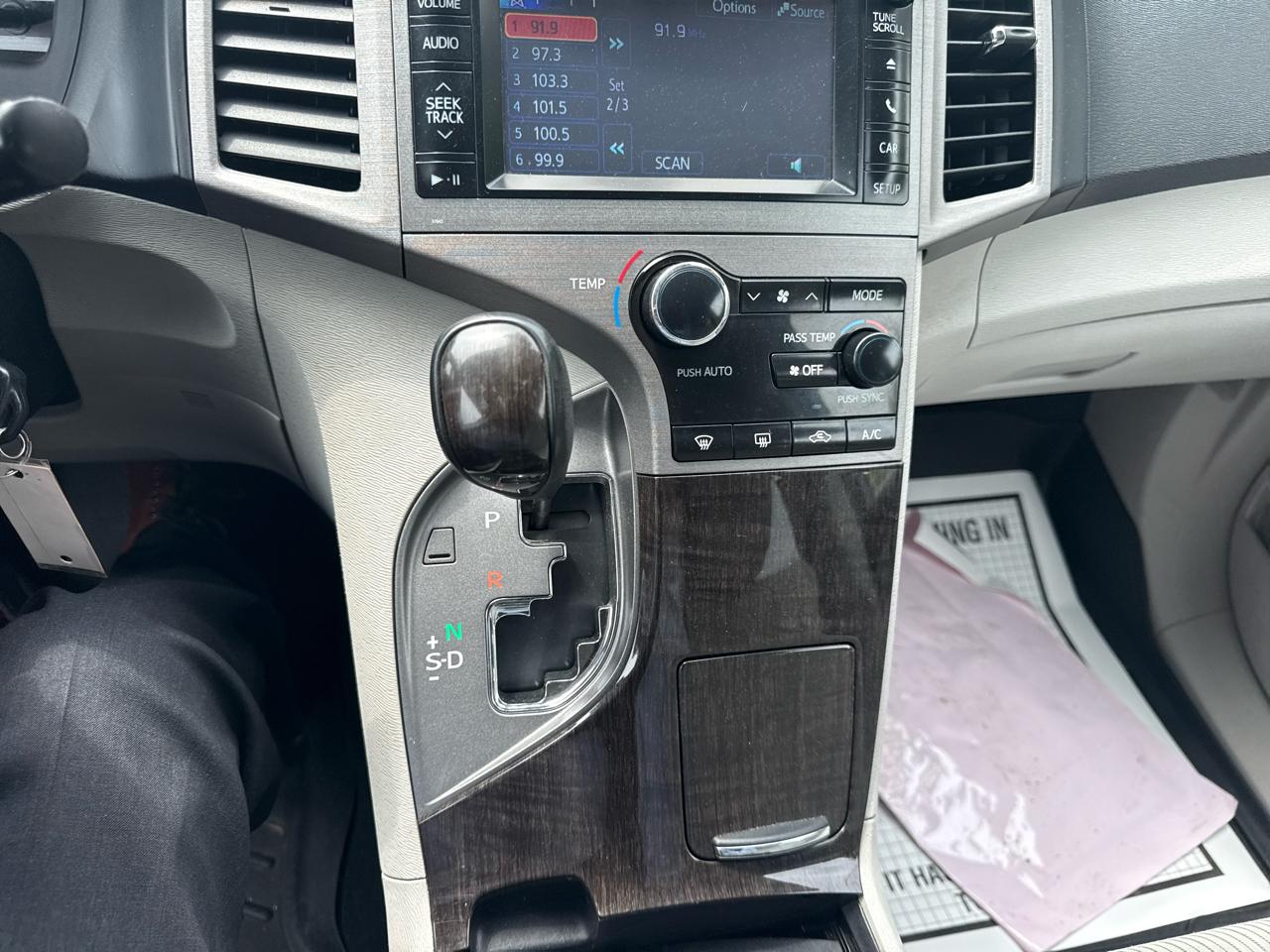 Toyota Venza LE I4 AWD 2013