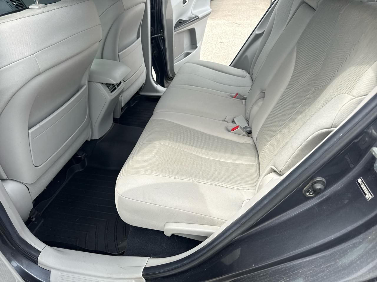 Toyota Venza LE I4 AWD 2013