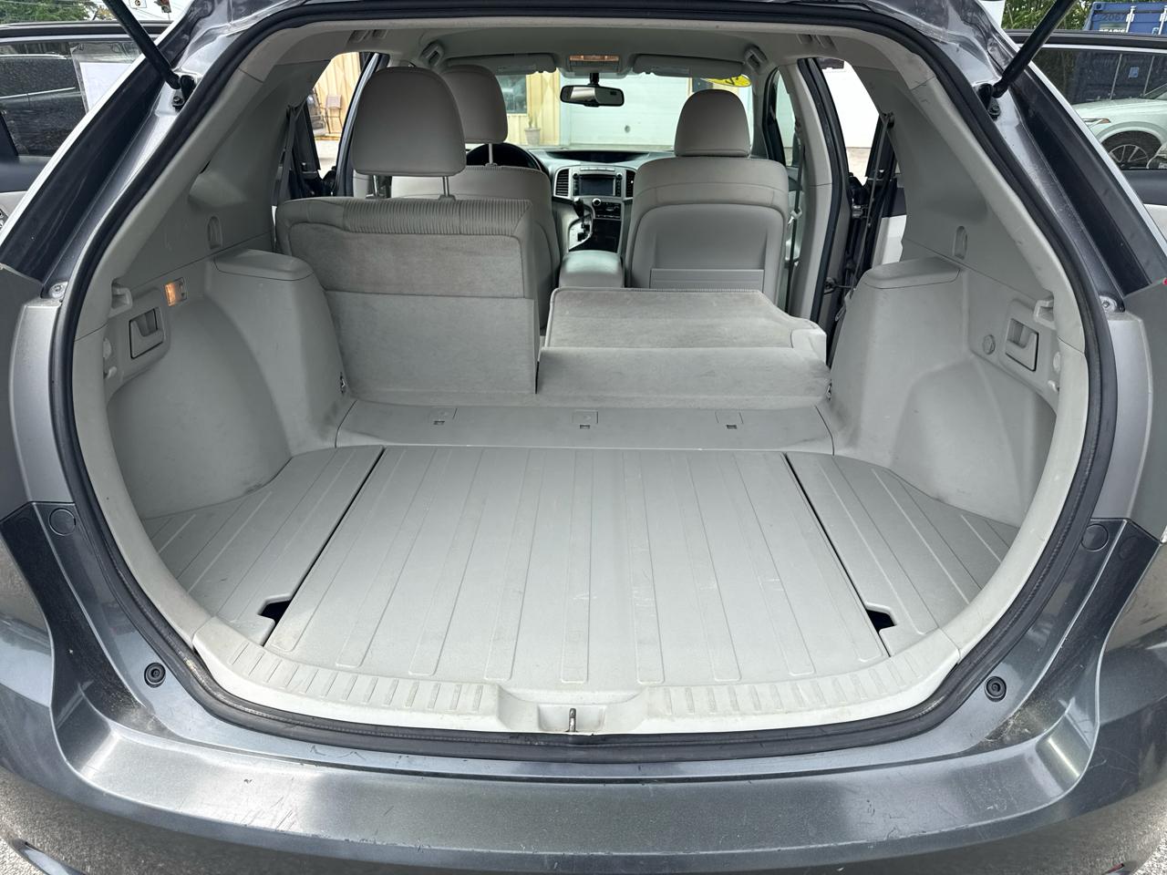 Toyota Venza LE I4 AWD 2013