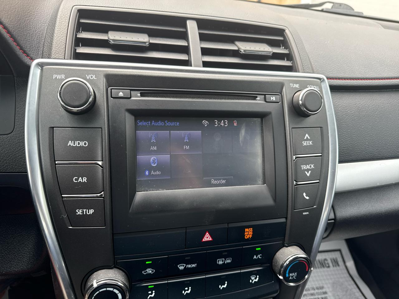 Toyota Camry SE 2017