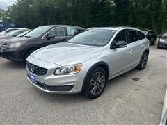 2017 Volvo V60 Cross Country 