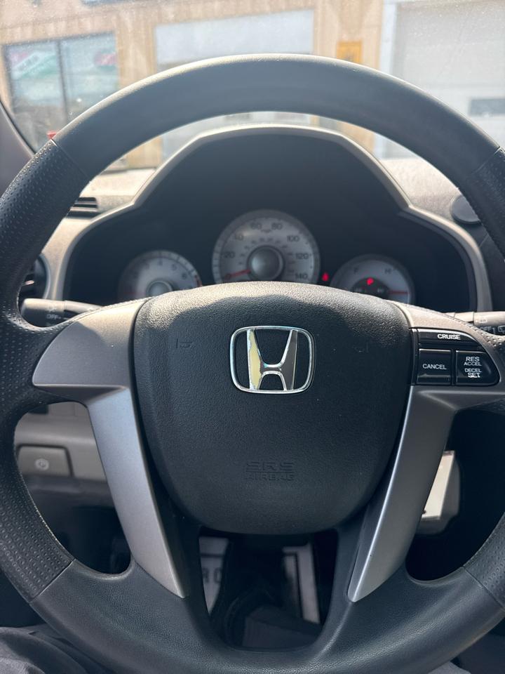 Honda Pilot LX 4WD 5-Spd AT 2011