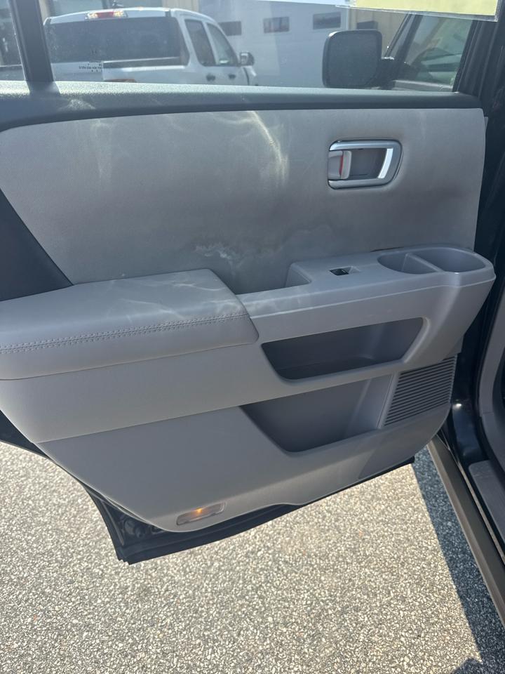 Honda Pilot LX 4WD 5-Spd AT 2011