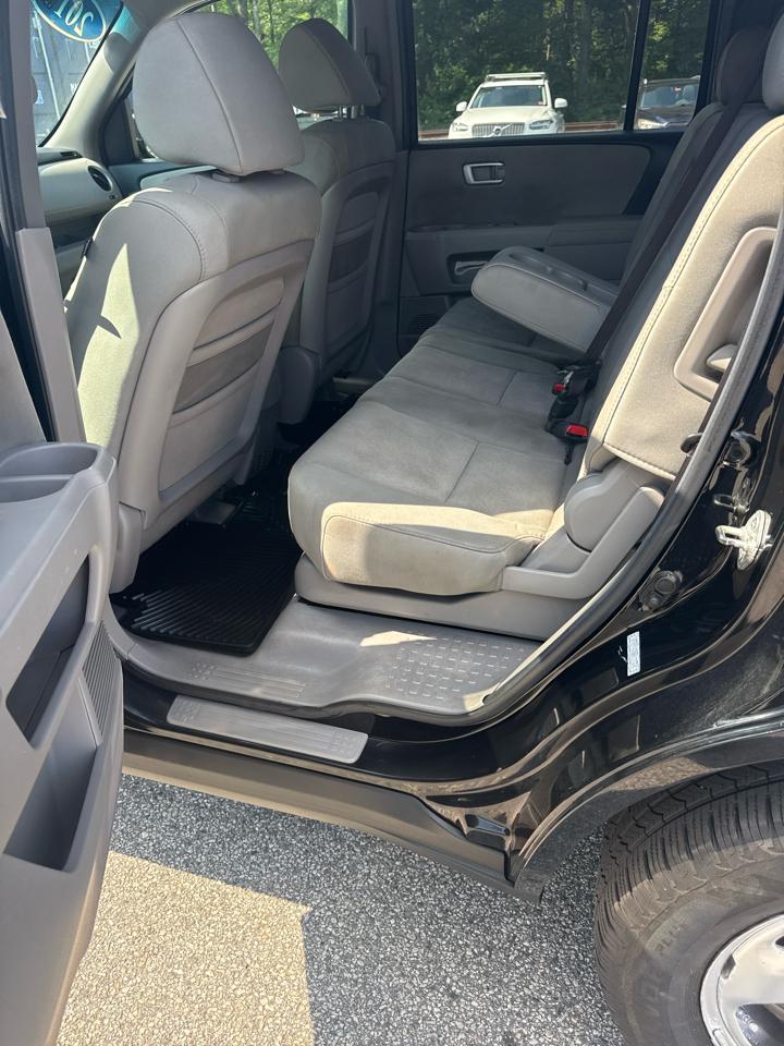 Honda Pilot LX 4WD 5-Spd AT 2011