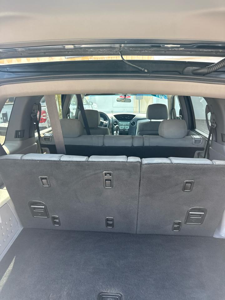 Honda Pilot LX 4WD 5-Spd AT 2011