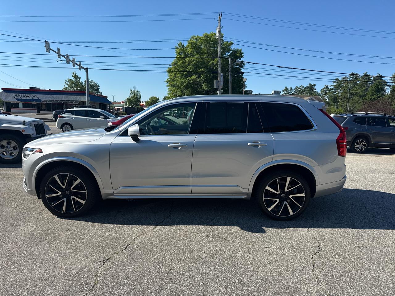 Volvo XC90 T6 Momentum AWD 2021