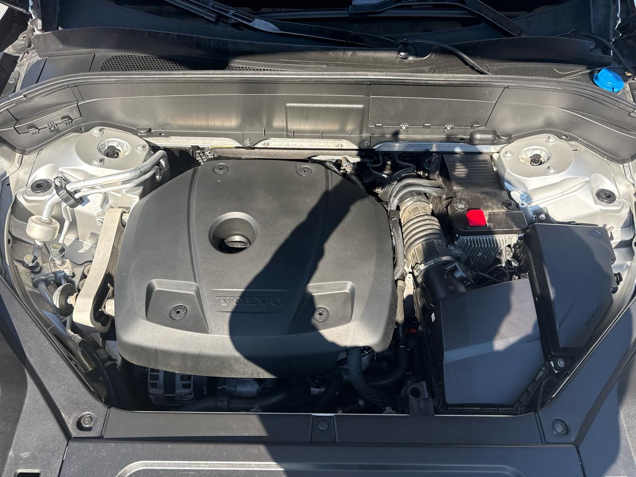 Volvo XC90 T6 Momentum AWD 2021
