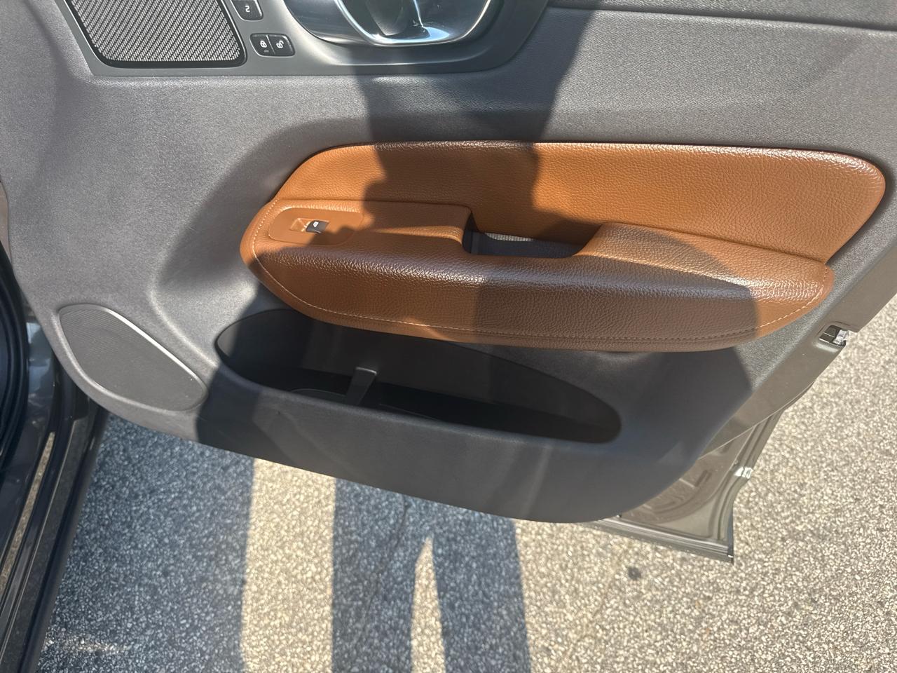 Volvo XC60 T5 Momentum AWD 2019