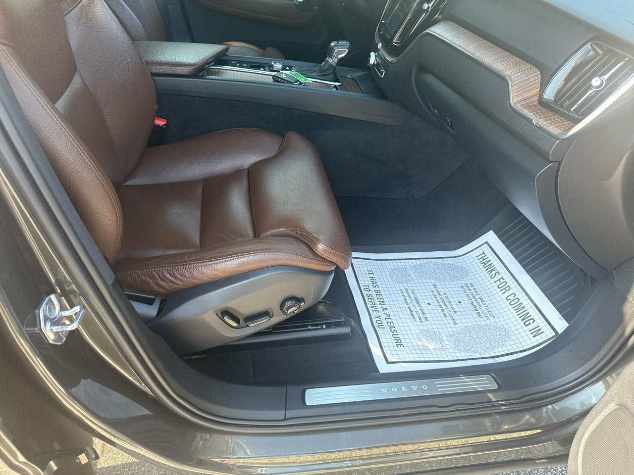 Volvo XC60 T5 Momentum AWD 2019
