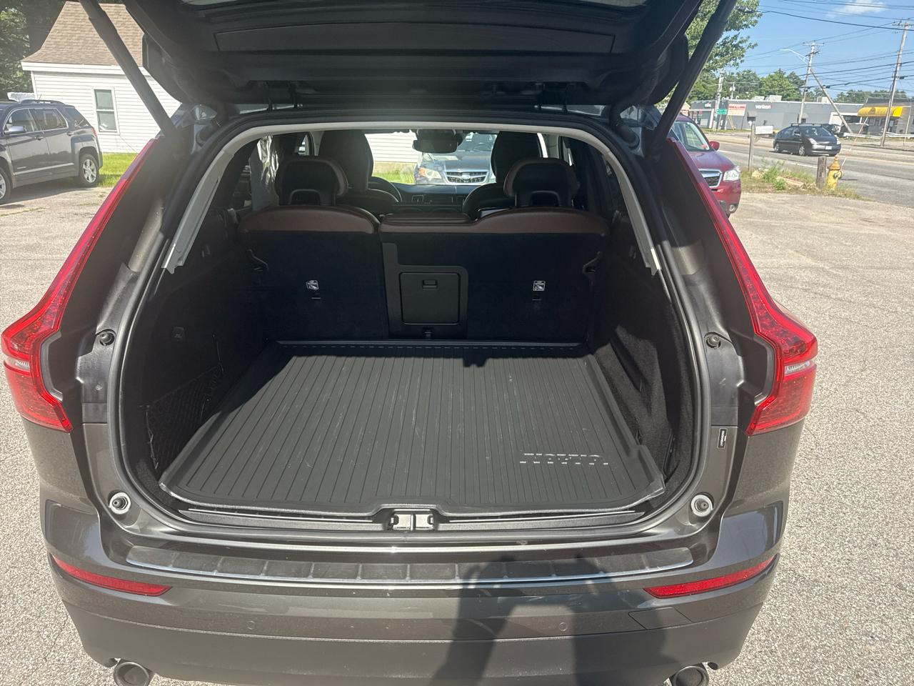 Volvo XC60 T5 Momentum AWD 2019