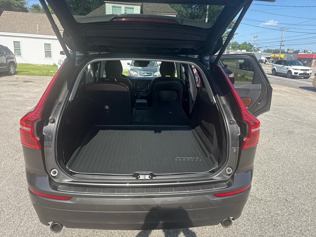 Volvo XC60 T5 Momentum AWD 2019