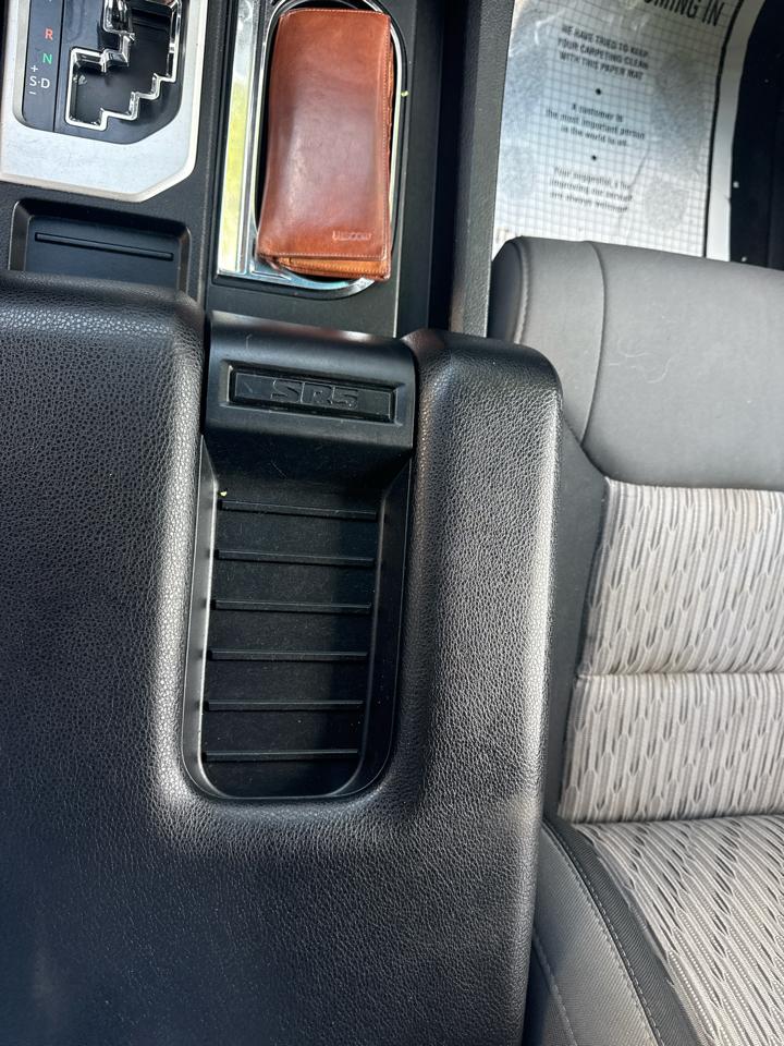 Toyota Tundra SR5 4.6L V8 Double Cab 2WD 2014