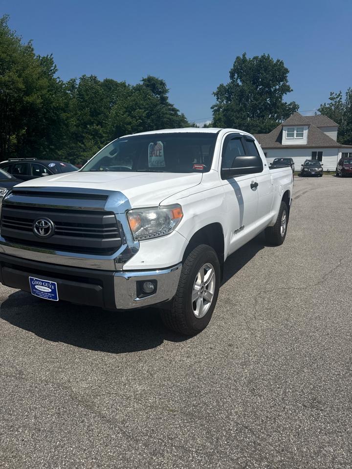 Toyota Tundra SR5 4.6L V8 Double Cab 2WD 2014