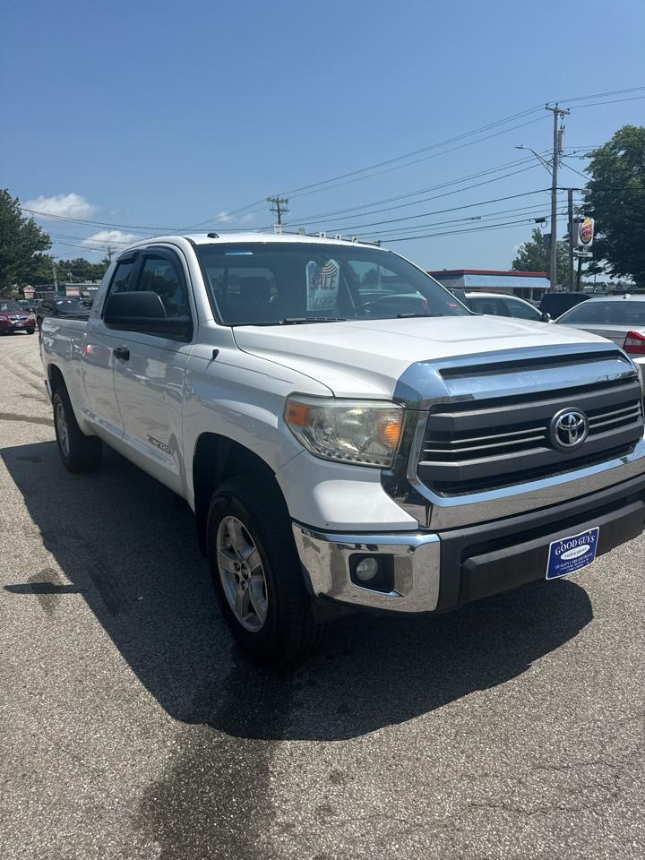 Toyota Tundra SR5 4.6L V8 Double Cab 2WD 2014