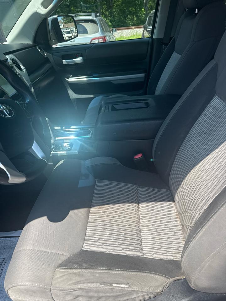 Toyota Tundra SR5 4.6L V8 Double Cab 2WD 2014