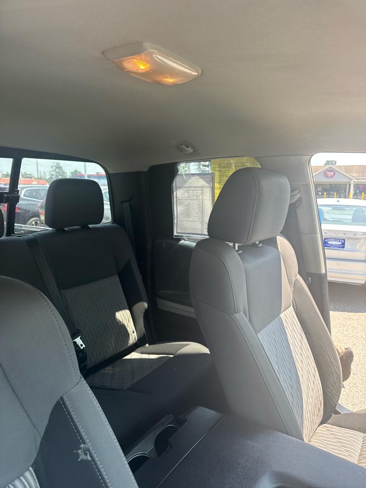 Toyota Tundra SR5 4.6L V8 Double Cab 2WD 2014